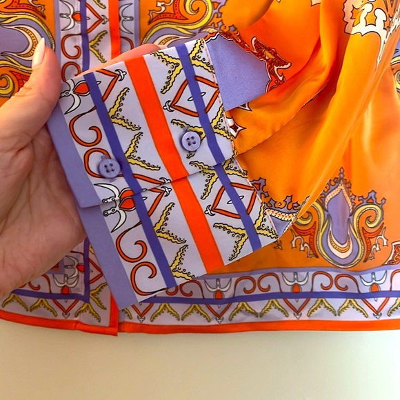 Multicolor scarf print silky blouse - Picture 4 of 8